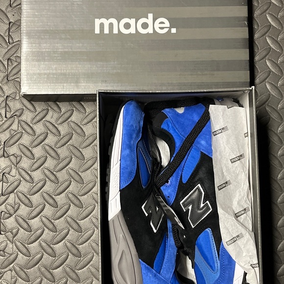 New Balance 990v2 Made In USA Blue Black M990PL2 Sneakers Men's Size 11.… - Picture 7 of 8